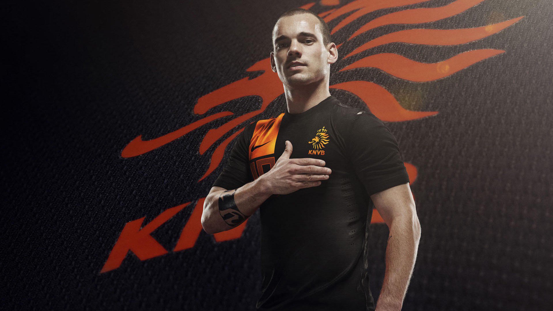 亚洲一哥!踢疯了,12场10球!,亚洲一哥是谁